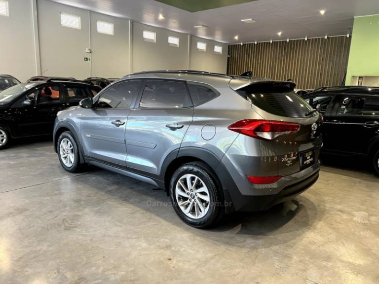 HYUNDAI - TUCSON - 2017/2018 - Cinza - R$ 103.900,00