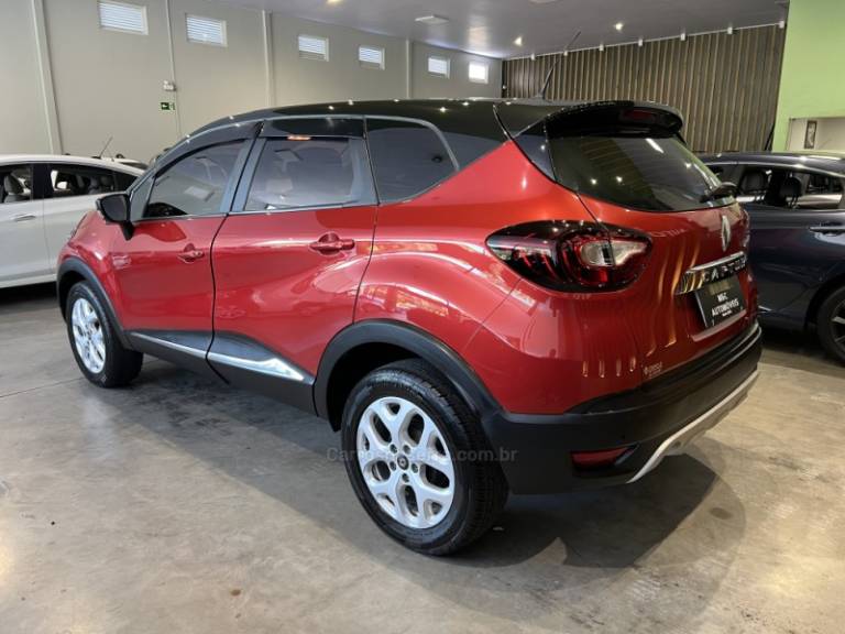 RENAULT - CAPTUR - 2019/2019 - Vermelha - R$ 73.900,00
