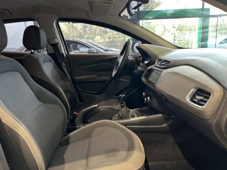 CHEVROLET - PRISMA - 2014/2014 - Branca - R$ 45.900,00