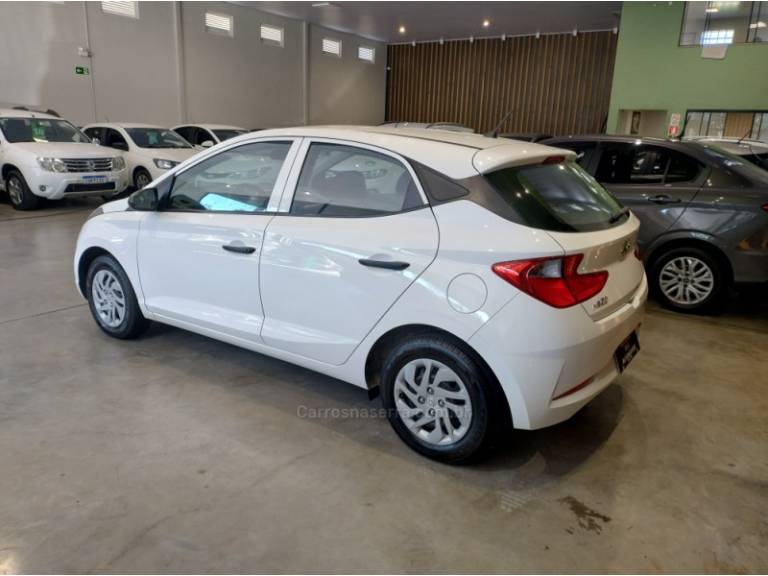 HYUNDAI - HB20 - 2020/2021 - Branca - R$ 57.900,00