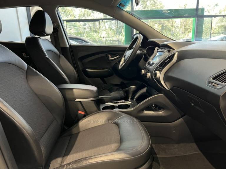HYUNDAI - IX35 - 2015/2016 - Branca - R$ 77.900,00