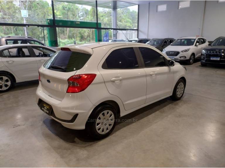 FORD - KA - 2019/2020 - Branca - R$ 49.900,00