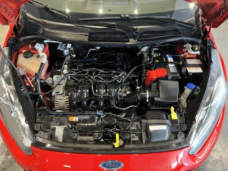 FORD - FIESTA - 2019/2019 - Vermelha - R$ 59.900,00