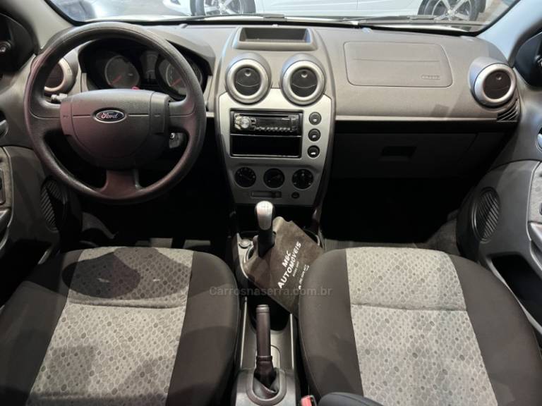 FORD - FIESTA - 2014/2014 - Branca - R$ 35.900,00