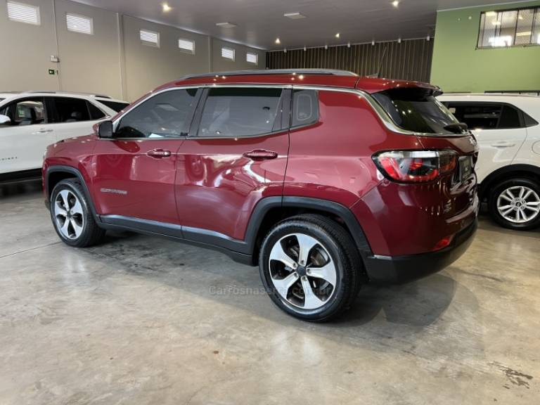 JEEP - COMPASS - 2016/2017 - Vermelha - R$ 87.900,00