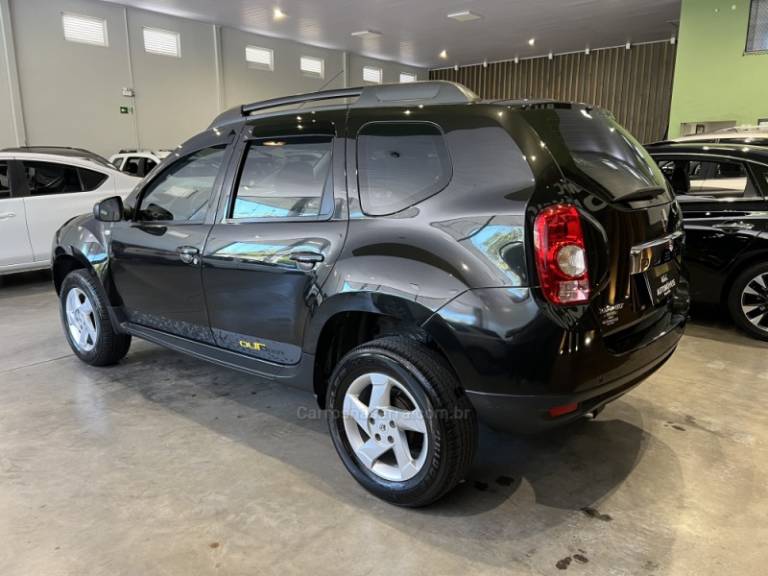 RENAULT - DUSTER - 2014/2015 - Preta - R$ 54.900,00