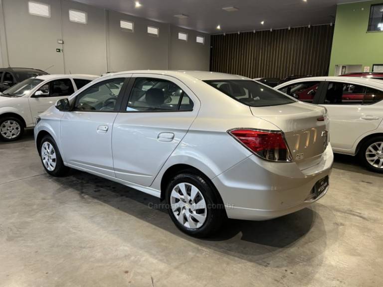 CHEVROLET - PRISMA - 2015/2016 - Prata - R$ 51.900,00