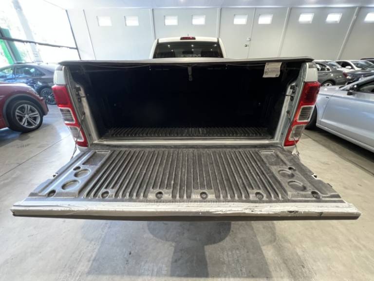 FORD - RANGER - 2013/2013 - Prata - R$ 79.900,00