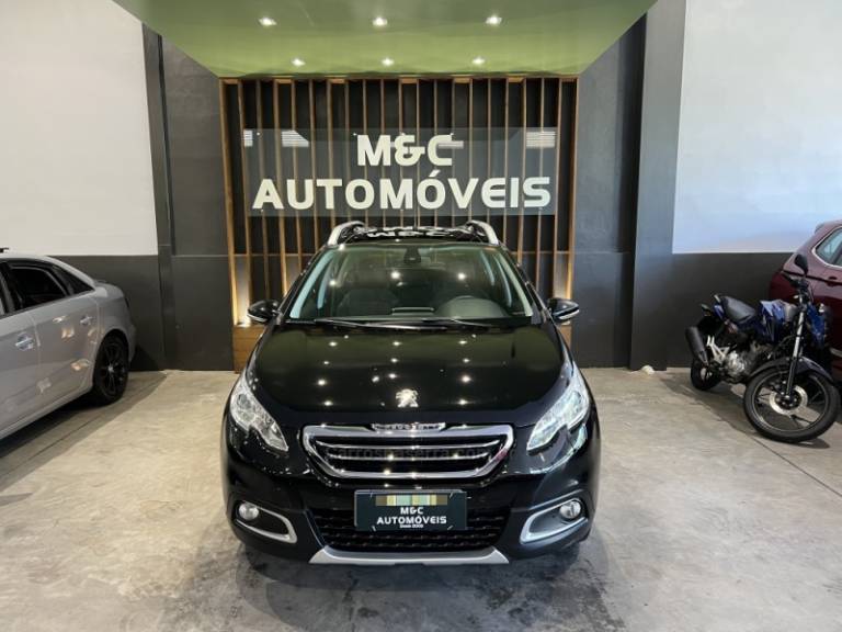 PEUGEOT - 2008 - 2015/2016 - Preta - R$ 56.900,00