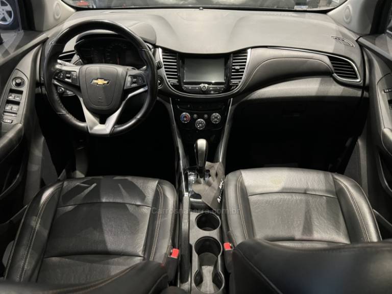 CHEVROLET - TRACKER - 2018/2018 - Cinza - R$ 84.900,00