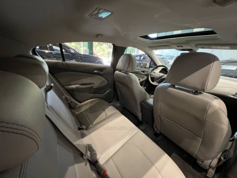CHEVROLET - CRUZE - 2018/2018 - Branca - R$ 96.900,00