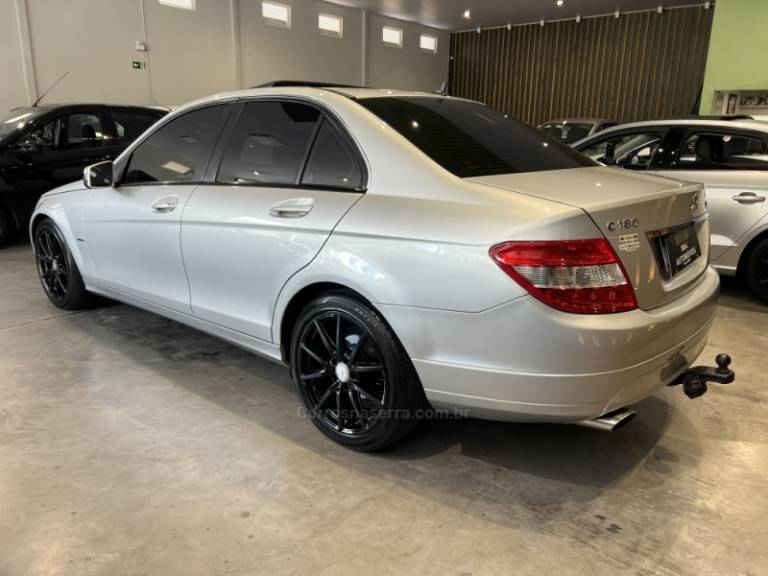 MERCEDES-BENZ - C 180 K - 2010/2010 - Prata - R$ 54.900,00