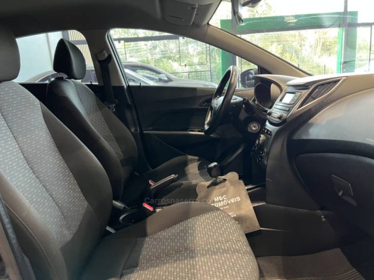 HYUNDAI - HB20 - 2016/2016 - Preta - R$ 45.900,00