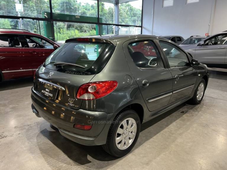 PEUGEOT - 207 - 2011/2012 - Cinza - R$ 24.900,00