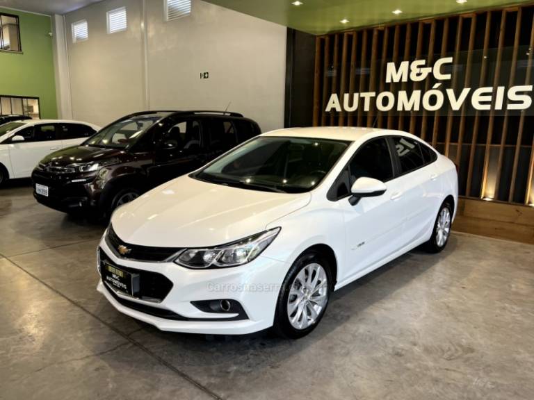 CHEVROLET - CRUZE - 2018/2019 - Branca - R$ 88.900,00