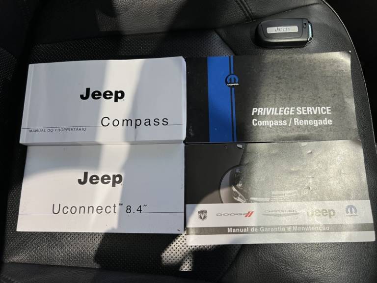 JEEP - COMPASS - 2019/2020 - Cinza - R$ 105.900,00