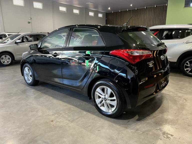 HYUNDAI - HB20 - 2012/2013 - Preta - R$ 44.900,00