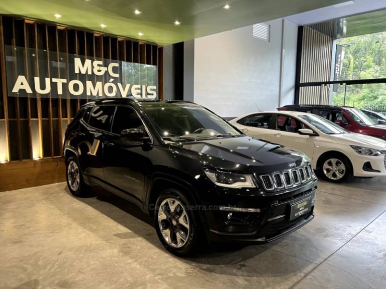 JEEP - COMPASS - 2018/2019 - Preta - R$ 99.900,00