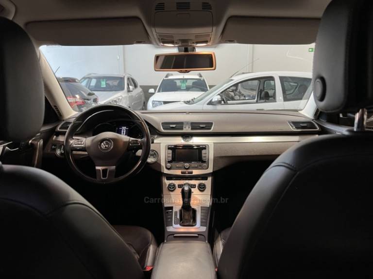 VOLKSWAGEN - PASSAT - 2013/2013 - Marrom - R$ 69.900,00