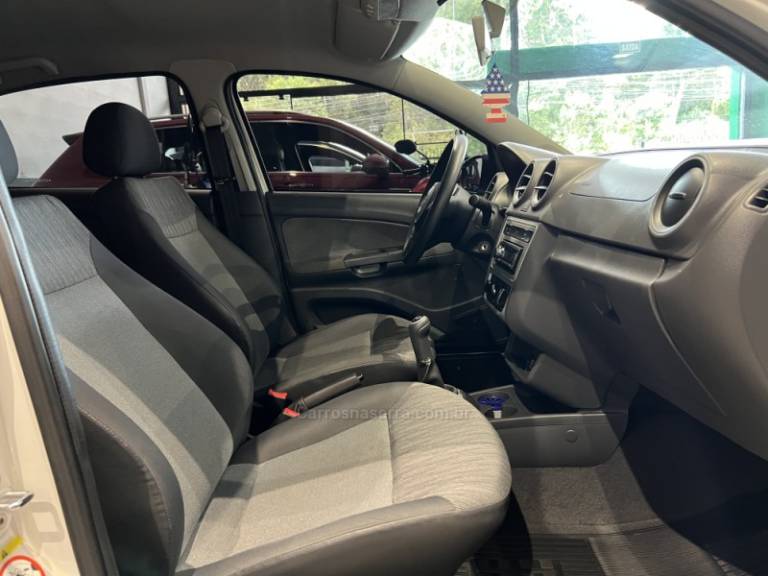 VOLKSWAGEN - GOL - 2013/2014 - Branca - R$ 42.900,00