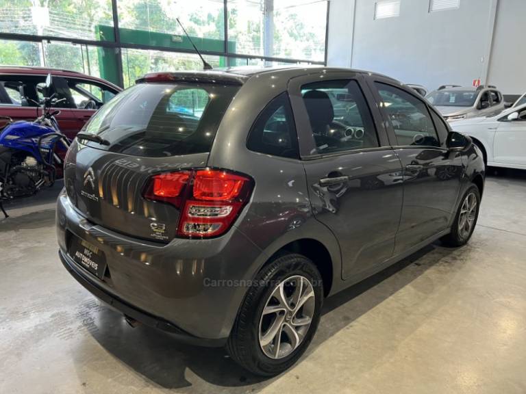 CITROËN - C3 - 2016/2017 - Cinza - R$ 44.900,00