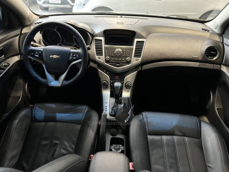 CHEVROLET - CRUZE - 2014/2014 - Prata - R$ 59.900,00