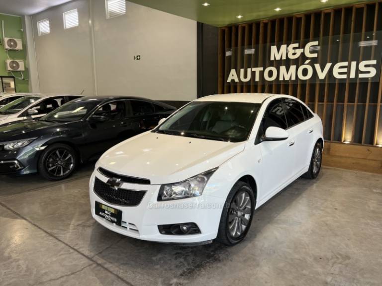CHEVROLET - CRUZE - 2013/2013 - Branca - R$ 58.900,00