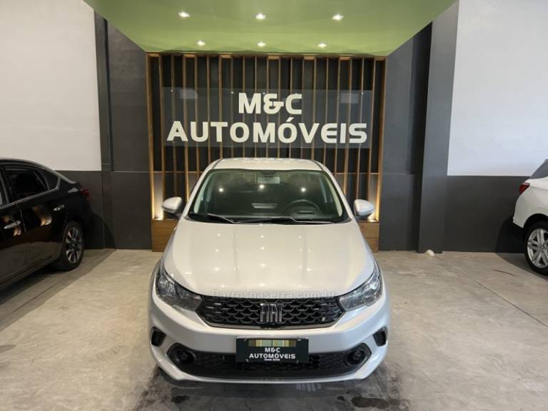 FIAT - ARGO - 2021/2022 - Prata - R$ 58.900,00