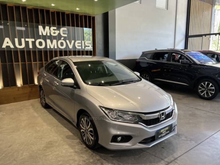 HONDA - CITY - 2018/2019 - Prata - R$ 81.900,00
