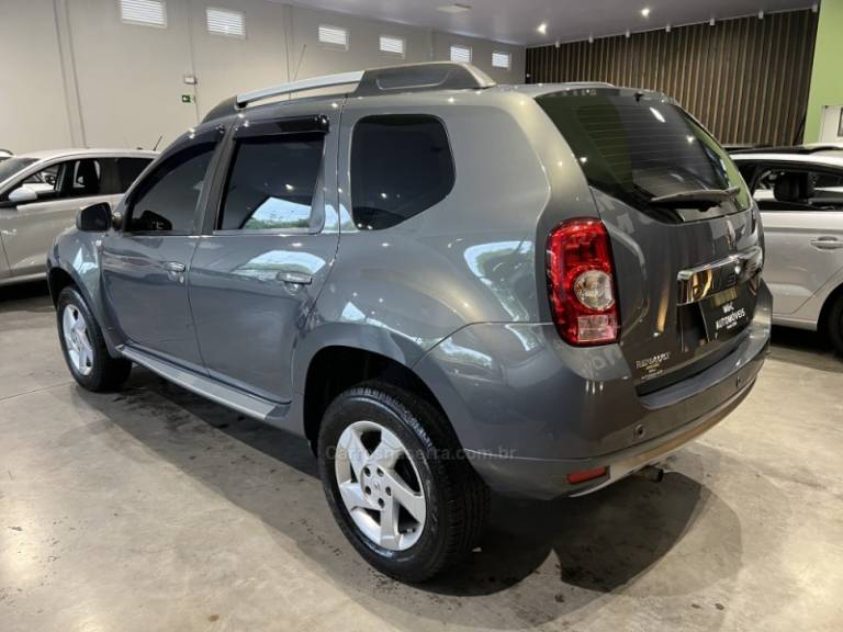 RENAULT - DUSTER - 2013/2014 - Cinza - R$ 52.900,00