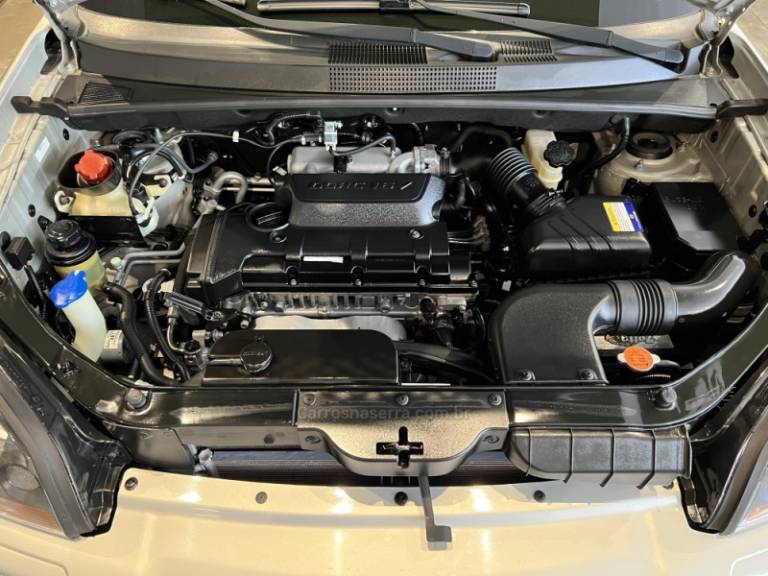 HYUNDAI - TUCSON - 2012/2013 - Prata - R$ 49.900,00