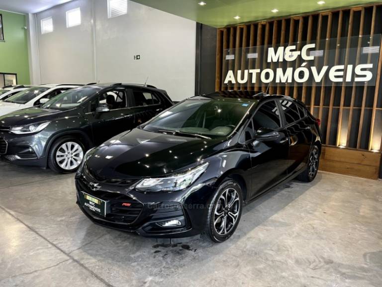 CHEVROLET - CRUZE - 2022/2022 - Preta - R$ 121.900,00