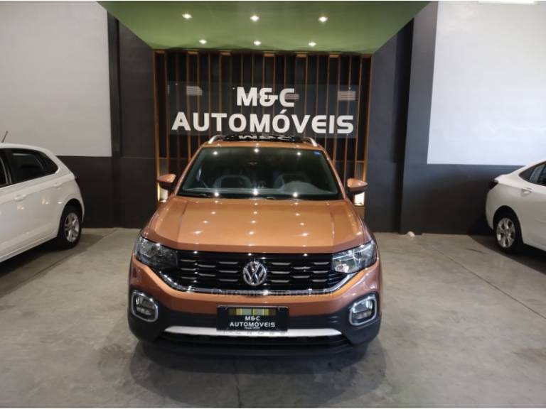 VOLKSWAGEN - T-CROSS - 2019/2020 - Marrom - R$ 112.900,00