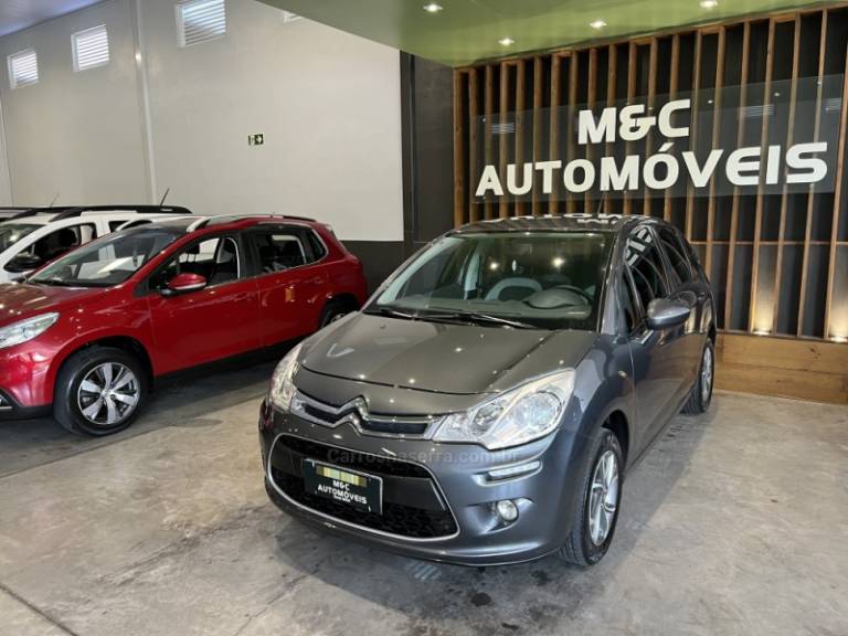 CITROËN - C3 - 2016/2017 - Cinza - R$ 44.900,00