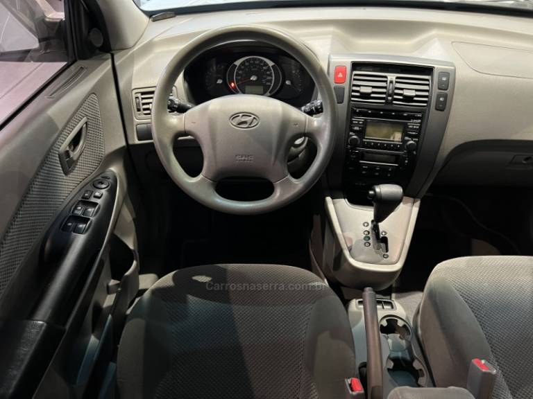 HYUNDAI - TUCSON - 2012/2013 - Prata - R$ 49.900,00