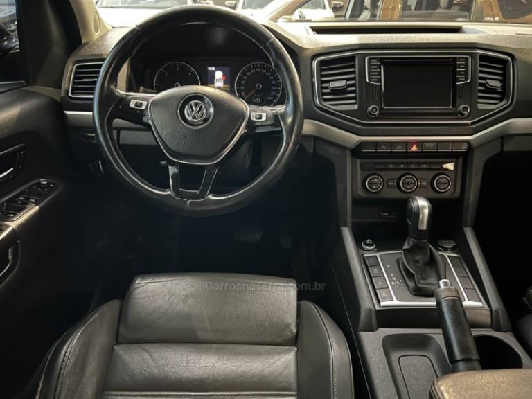 VOLKSWAGEN - AMAROK - 2019/2019 - Preta - R$ 150.900,00