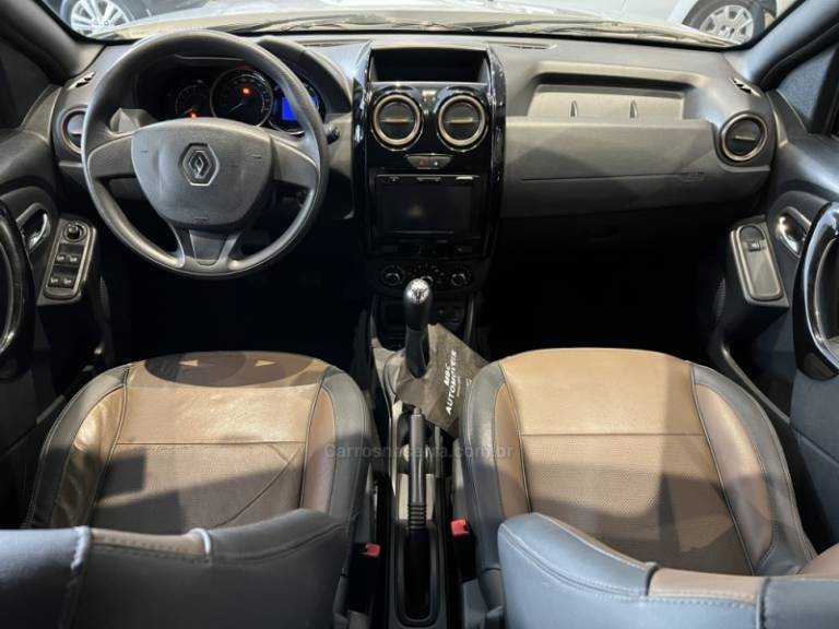 RENAULT - DUSTER - 2017/2017 - Prata - R$ 63.900,00