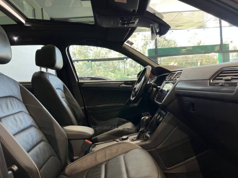 VOLKSWAGEN - TIGUAN - 2021/2021 - Vermelha - R$ 179.900,00