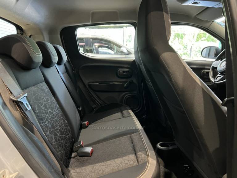 FIAT - MOBI - 2023/2024 - Prata - R$ 62.900,00