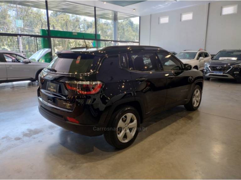 JEEP - COMPASS - 2017/2018 - Preta - R$ 93.900,00