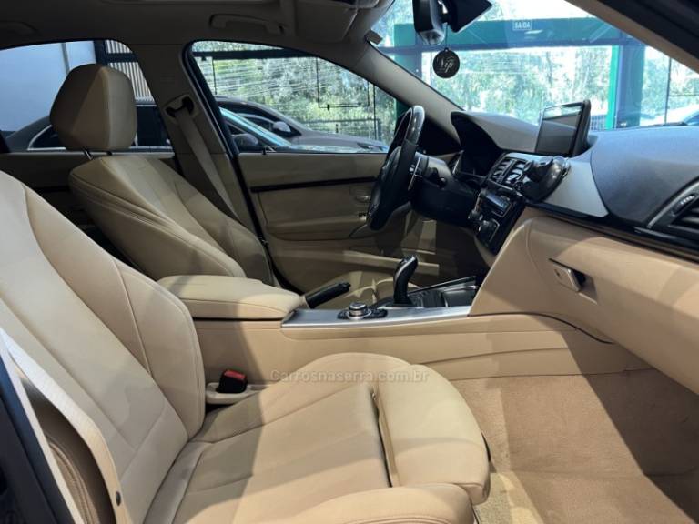 BMW - 320I - 2017/2017 - Preta - R$ 121.900,00