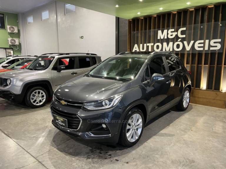 CHEVROLET - TRACKER - 2018/2018 - Cinza - R$ 89.900,00