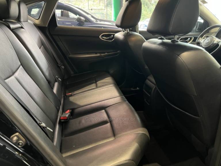 NISSAN - SENTRA - 2019/2020 - Preta - R$ 87.900,00