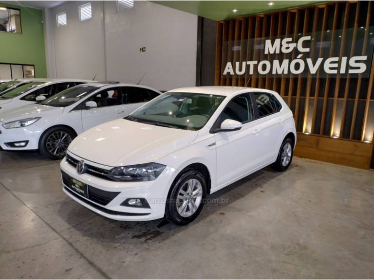 VOLKSWAGEN - POLO - 2020/2021 - Branca - R$ 83.900,00