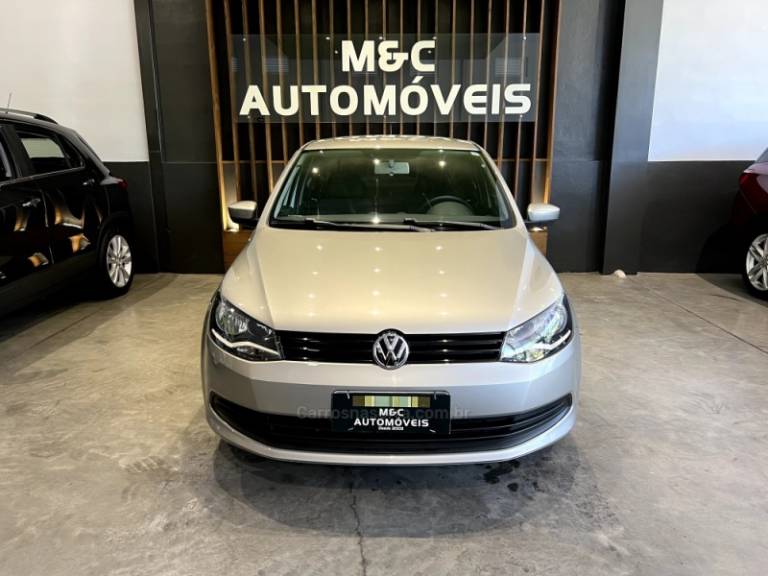 VOLKSWAGEN - VOYAGE - 2014/2014 - Prata - R$ 39.900,00