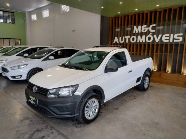 VOLKSWAGEN - SAVEIRO - 2022/2023 - Branca - R$ 72.900,00