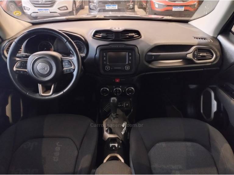 JEEP - RENEGADE - 2015/2016 - Preta - R$ 69.900,00