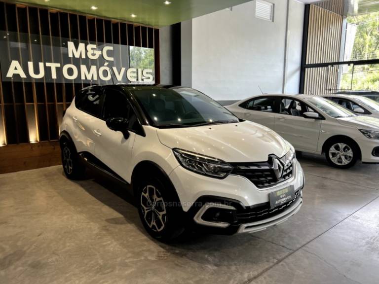 RENAULT - CAPTUR - 2021/2022 - Branca - R$ 99.900,00