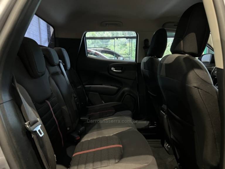 FIAT - TORO - 2019/2020 - Prata - R$ 89.900,00