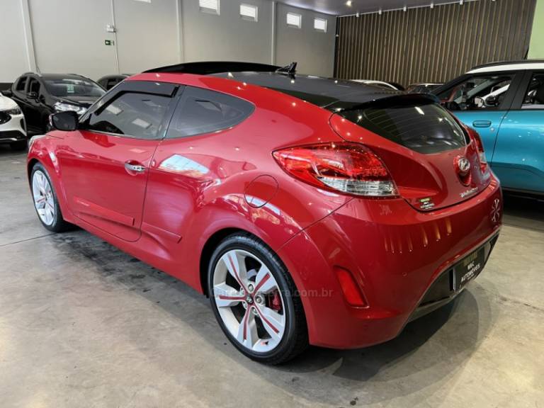 HYUNDAI - VELOSTER - 2011/2012 - Vermelha - R$ 57.900,00